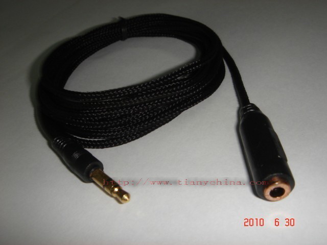 Audio cable DC3.5mm plug to DC3.5mm socket extension w/nylon 10ft cable